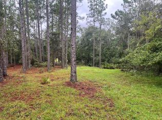208 Wales St #104, Interlachen, FL 32148