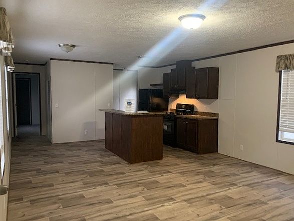 1st image of 507 Thoreau Ln