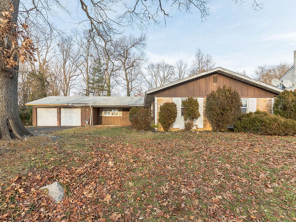 1st image of 93 Crestview Dr