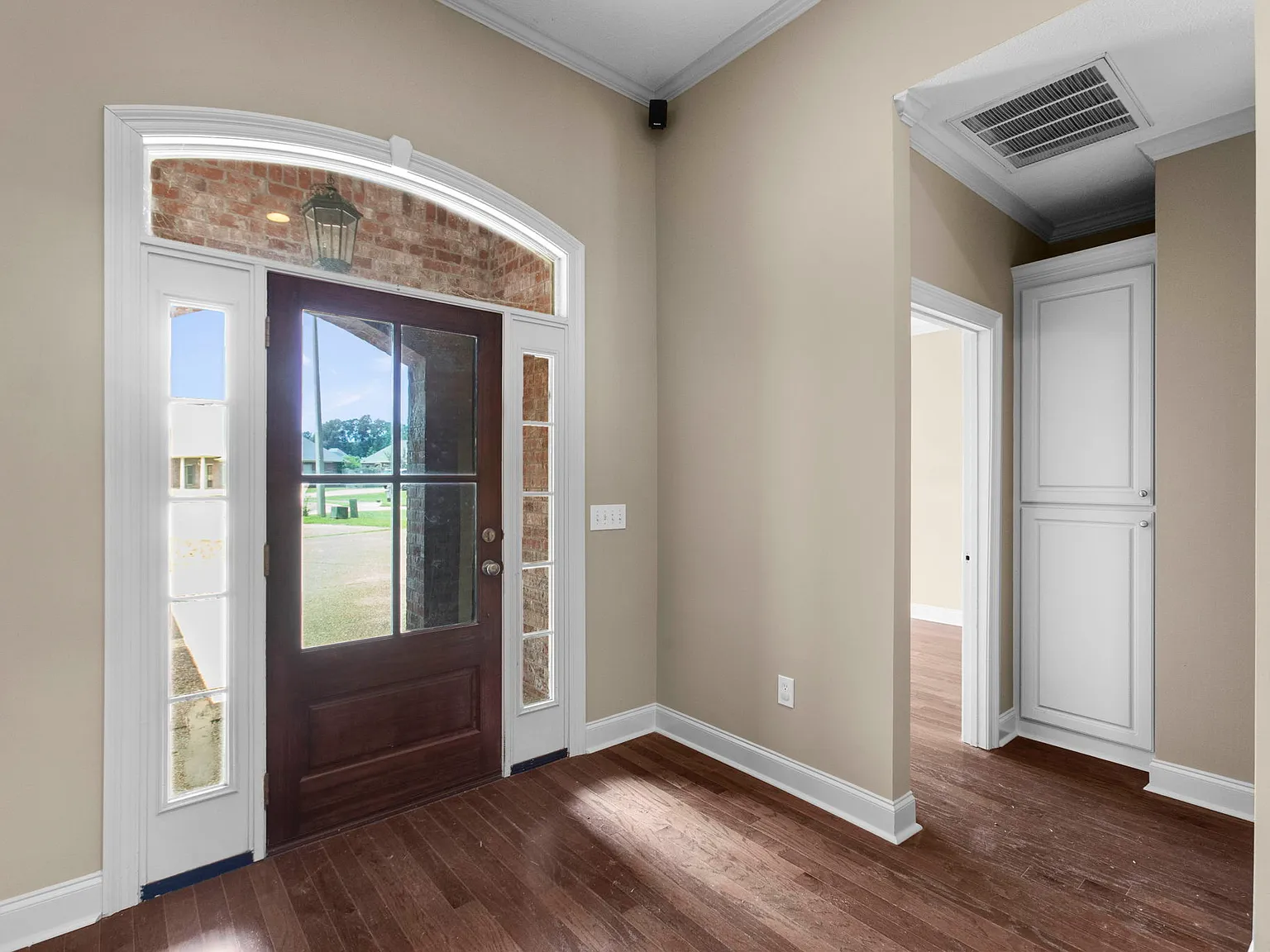 3 bed, 1520 sqft, $2,200 — Photo 4
