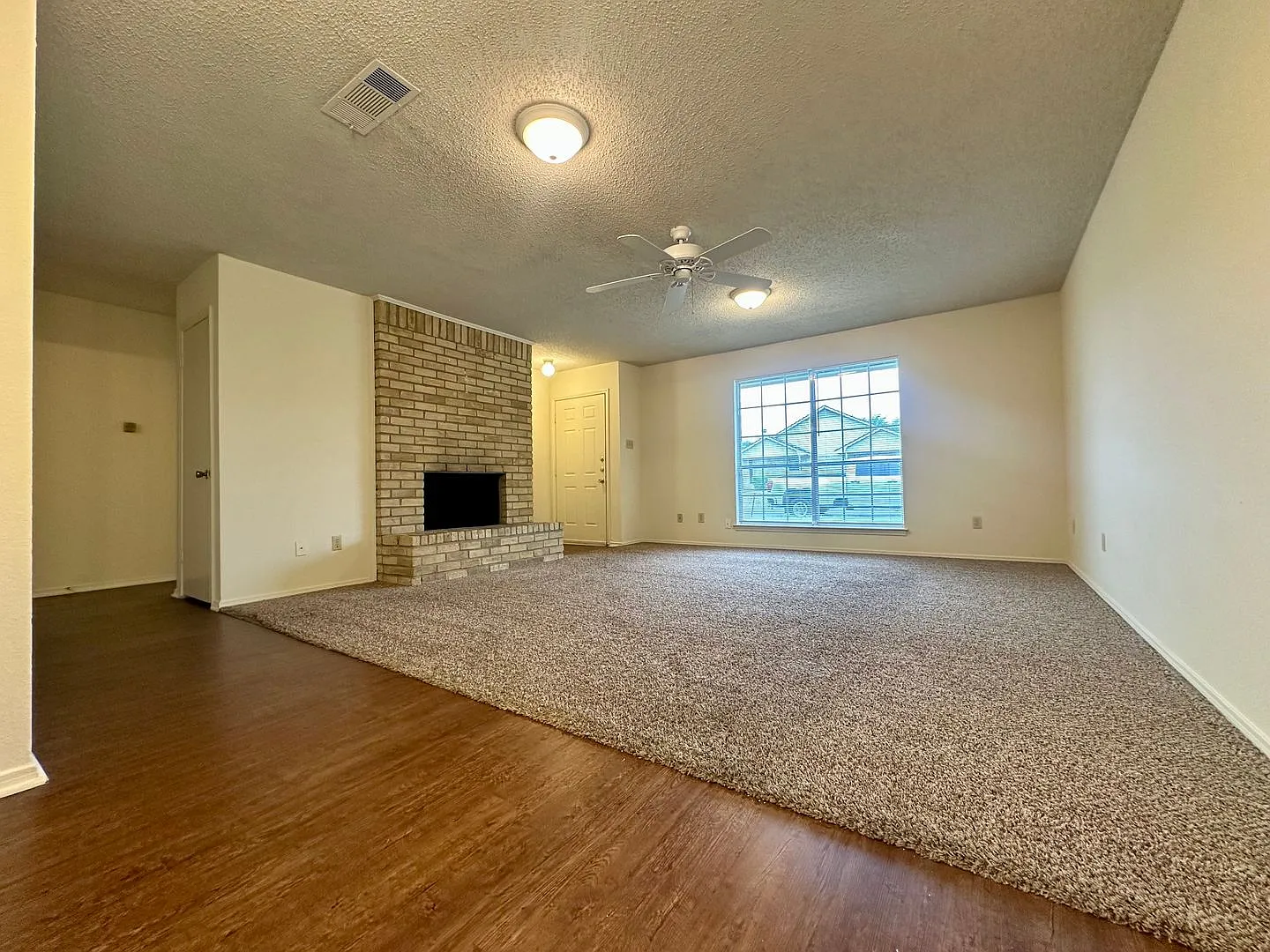 Duplex — Photo 3
