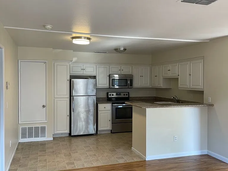 2915 N Texas St #101 — Photo 5
