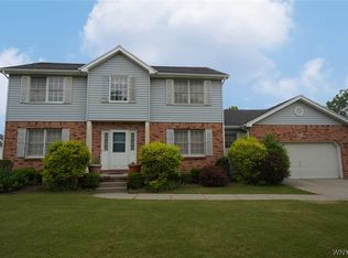 262 Warner Rd, Lancaster, NY 14086