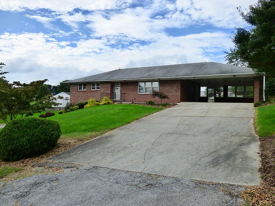1st image of 310 Dogwood Dr