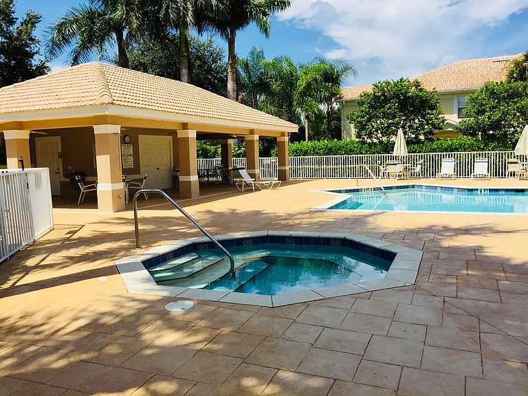 Winding Stream Pool and Spa; Tenants have full access to it.