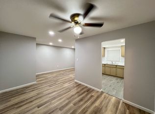 419 Center Rd APT 3, Bedford, OH 44146