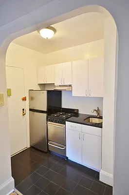 Rented by Keller Williams NYC | media 23