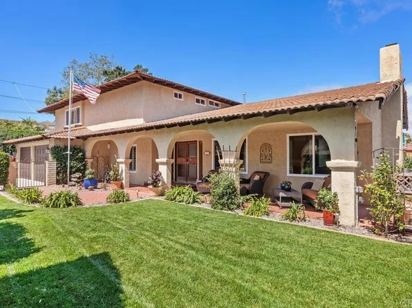 3460 Ridgecrest Dr, Carlsbad, CA 92008