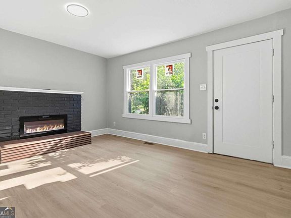4th image of 2021 Conrad Ave SE