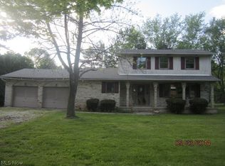 522 S Elm Ave, Tallmadge, OH