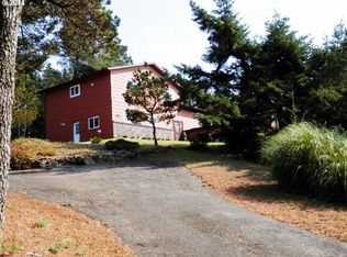 23857 Carpenterville Rd, Brookings, OR 97415