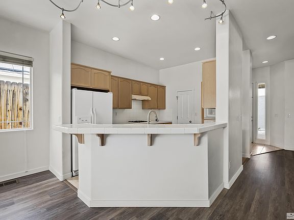 5th image of 1159 Harbor Town Cir