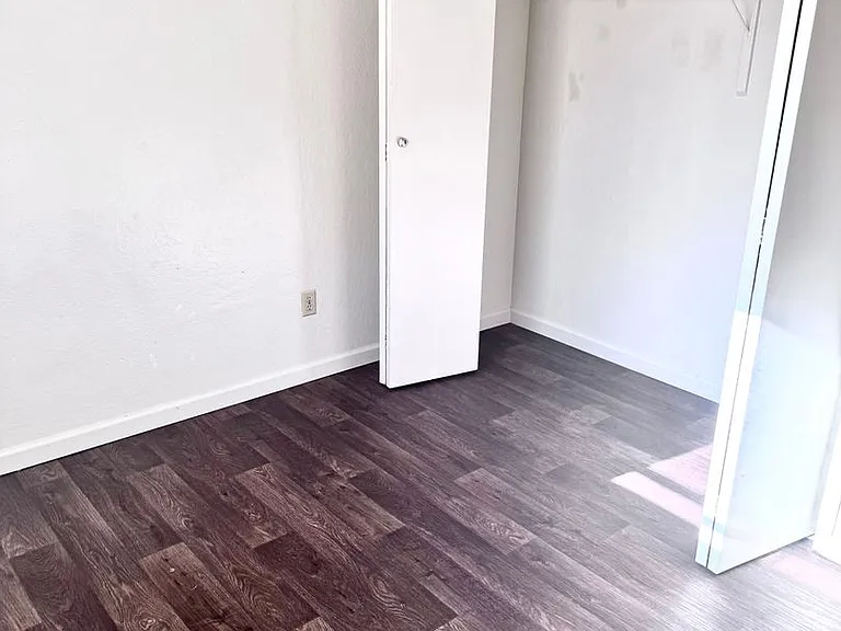 1315 SW G St — Photo 7