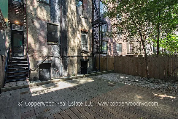 Rented by Copperwood Real Estate | media 21
