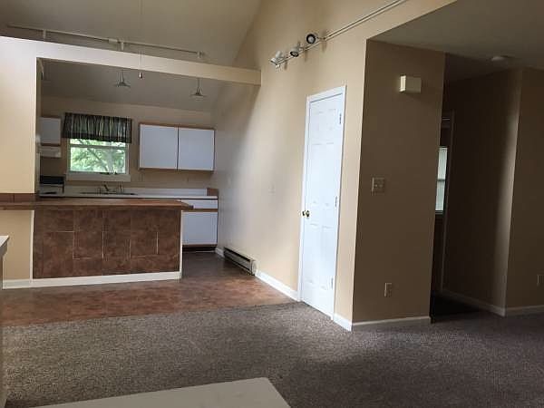 2nd image of 1354 Sherman Ave APT B