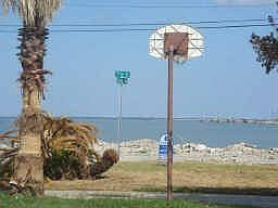 5th image of 7701 Channelview Dr