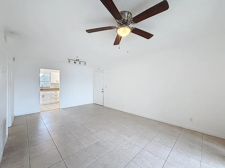 235 Lake Dora Dr #235 — Photo 10