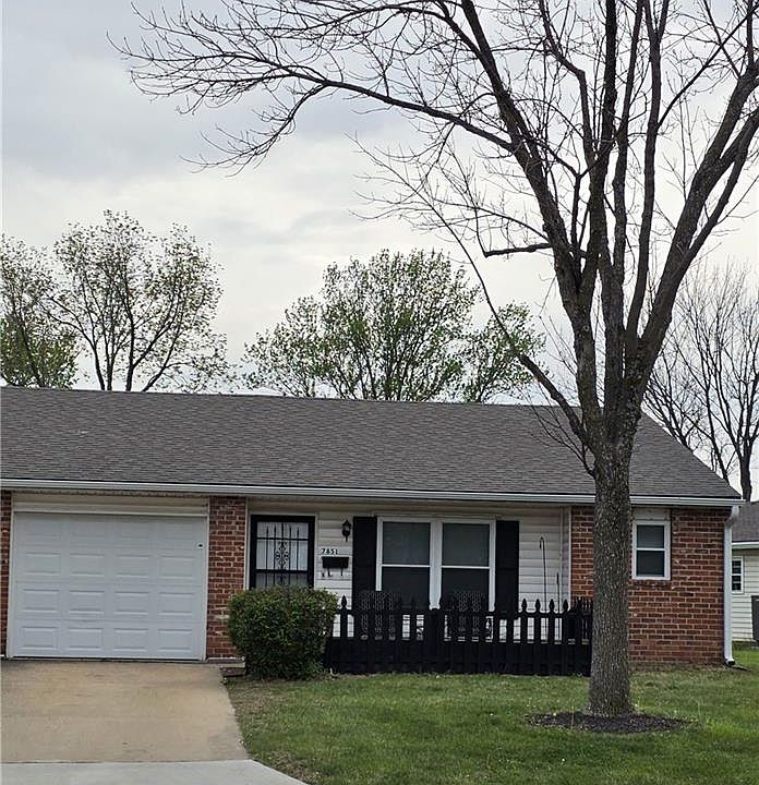 1st image of 7851 Freeman Ave