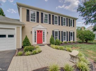 116 Hamilton Rd, Sterling, VA 20165