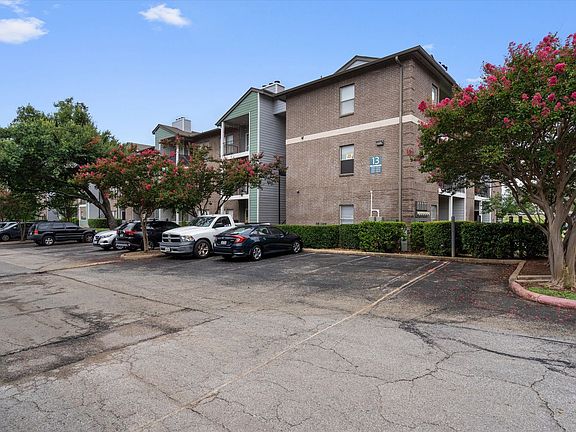 5th image of 12166 Metric Blvd APT 3012