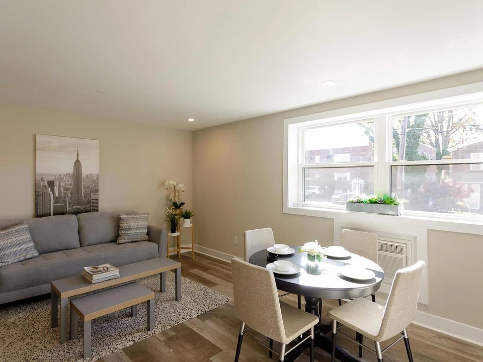 1st image of 625 Unruh Ave #110