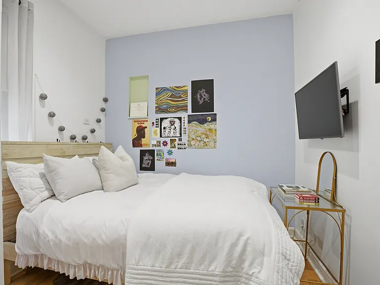 35 E 20th St #6B — Photo 8