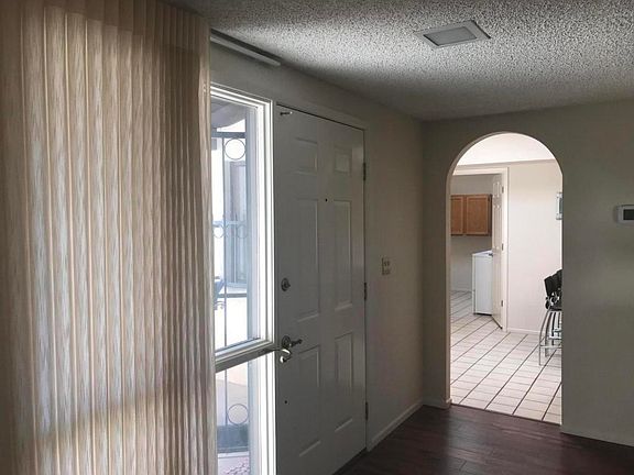 5th image of 860 W Safari Dr
