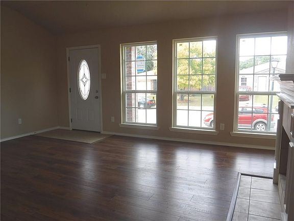 4th image of 9423 Crimnson Ct