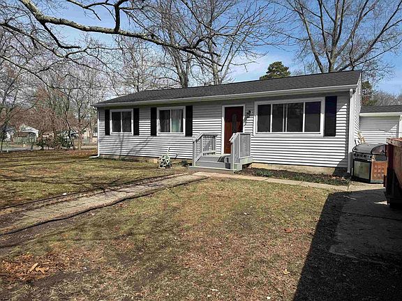 2nd image of 1405 W Dekalb St
