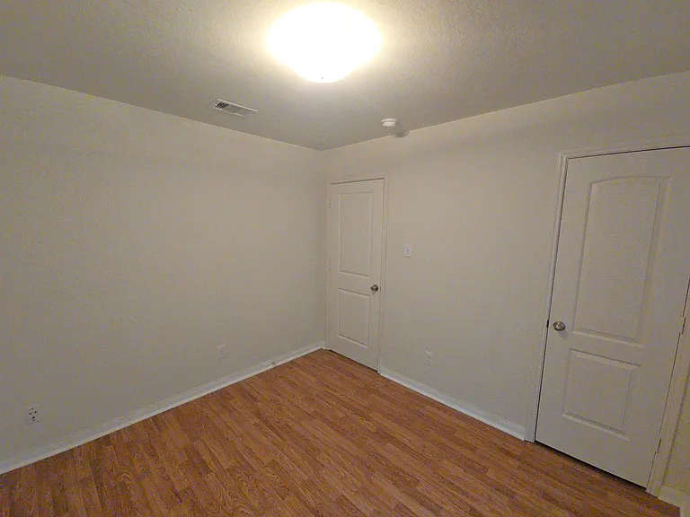2303 Golden Brandy Ln — Photo 13