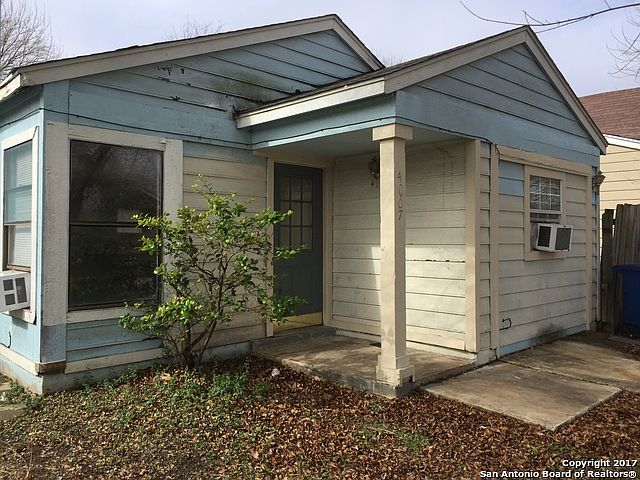 1st image of 4007 Sun Harbour Dr