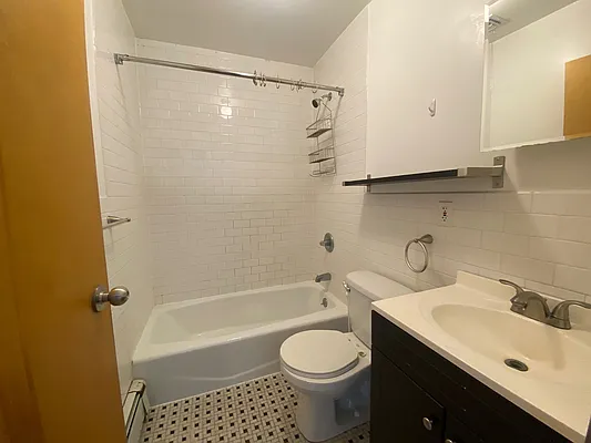 Rented by Dream Space Realty | media 10
