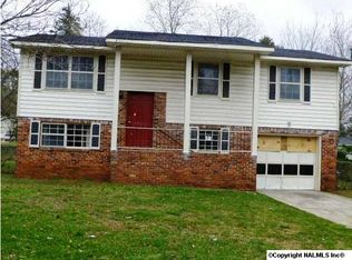 3712 Valleydale Rd NW, Huntsville, AL 35810