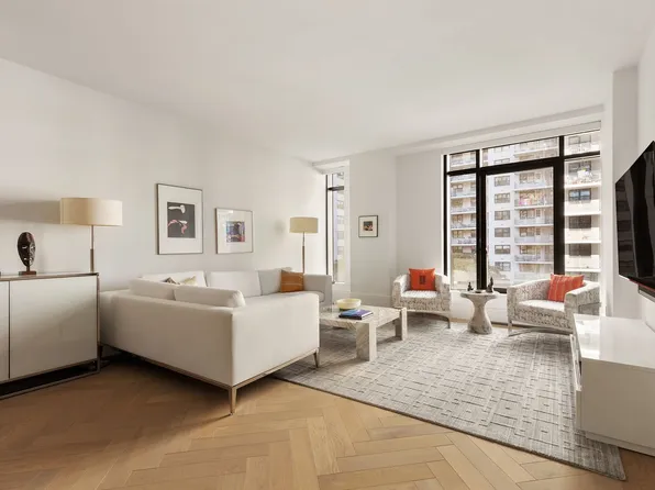 310 East 86th Street image 1 of 24