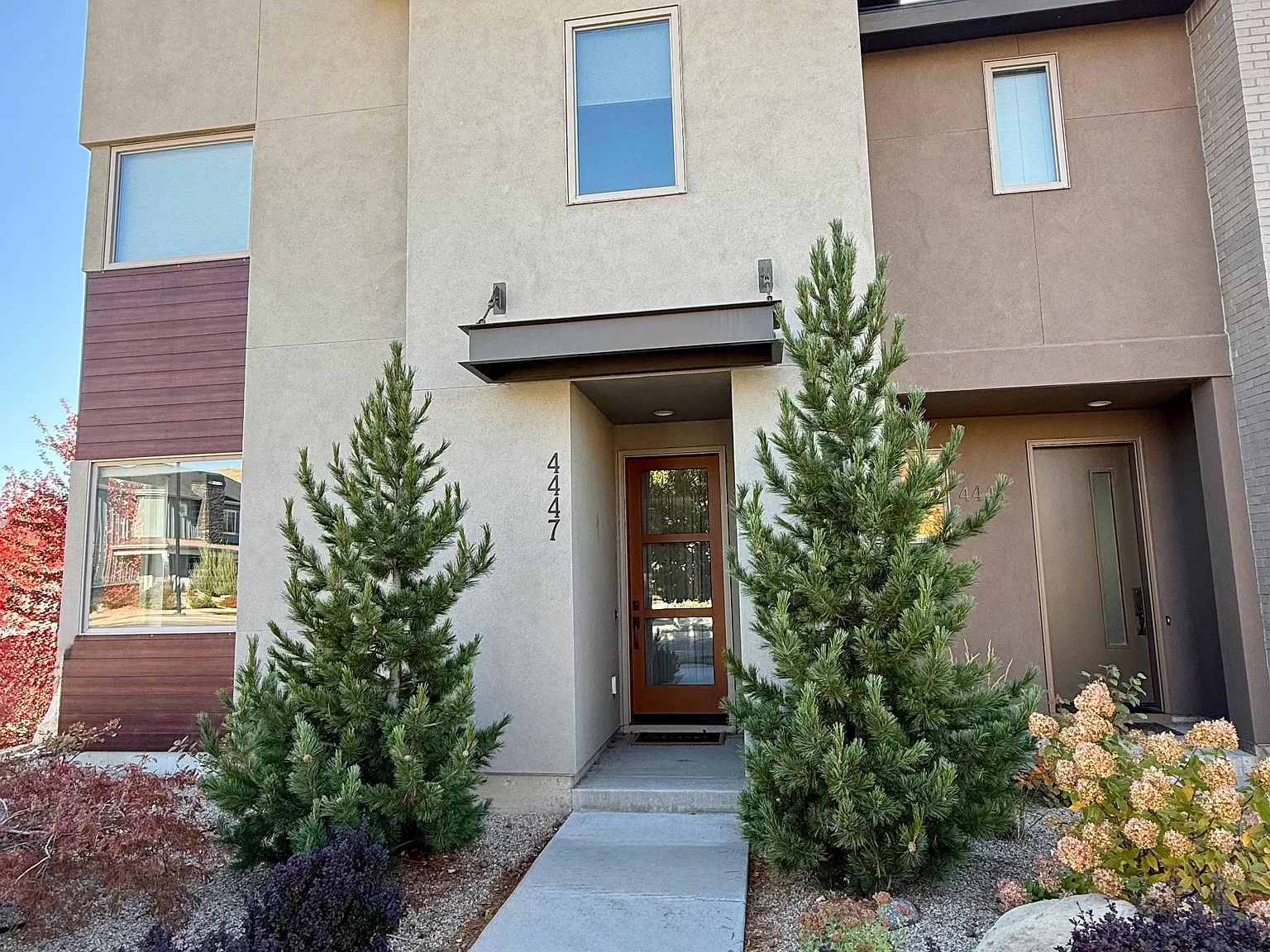 3 bed, 2.5 bath, 2154 sqft, $3,500 — Photo 1