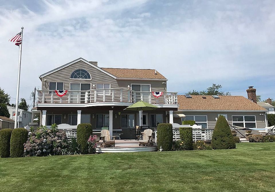 1st image of 48 Desano Dr