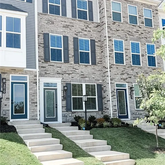 4821 Cloverleigh Dr — Photo 1