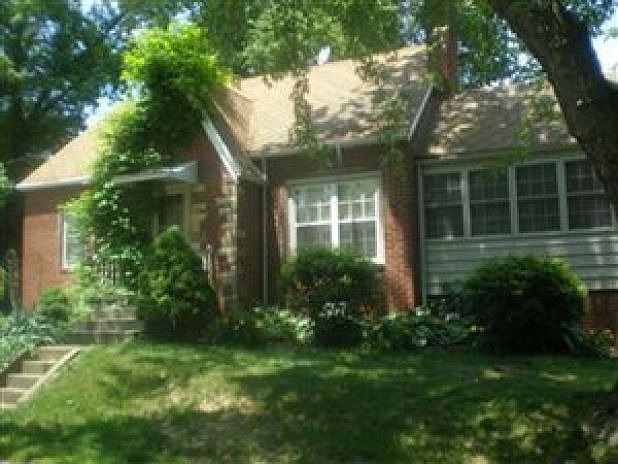 1st image of 871 Halcyon Dr