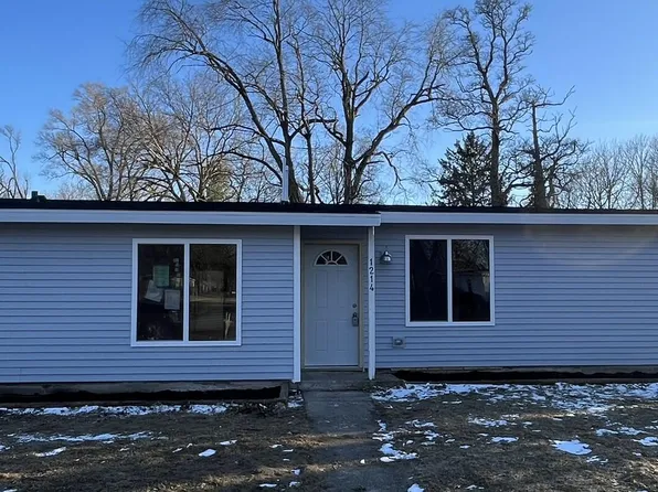 1214 Barclay Dr, Kalamazoo, MI 49004