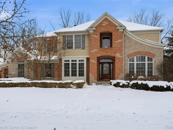 2043 Centennial Dr, Canton, MI 48187