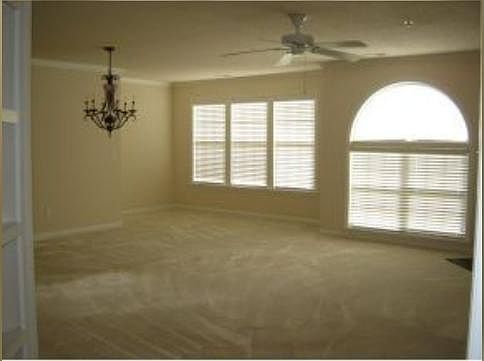 3rd image of 3485 Forestdale Dr