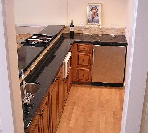 Wetbar in family room