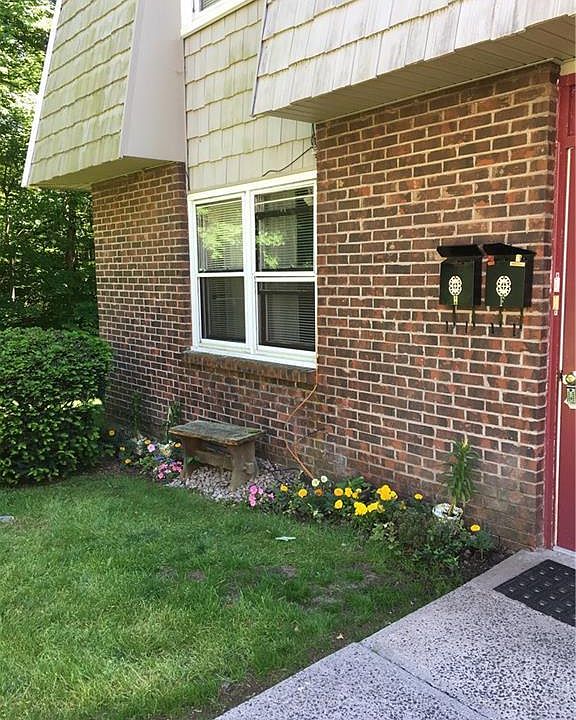 1st image of 67 Briarwood Lane #F