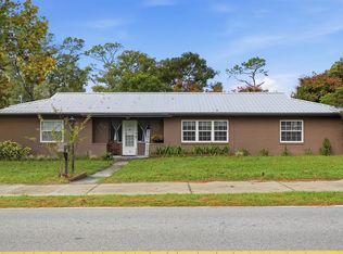 930 N Amelia Ave, Deland, FL 32724