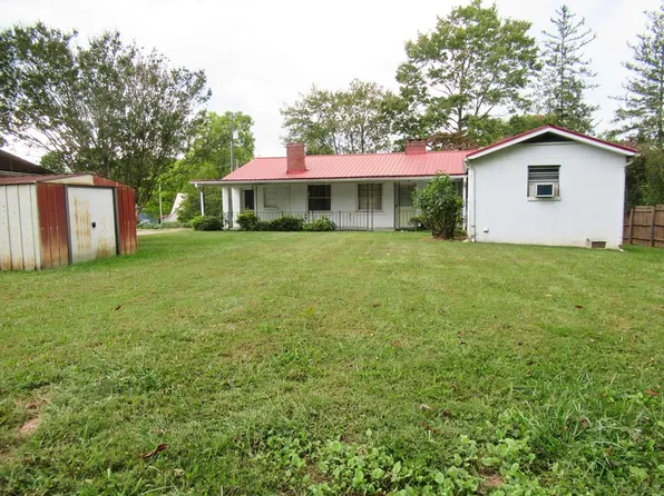 171 Bidwell St, Franklin, NC 28734