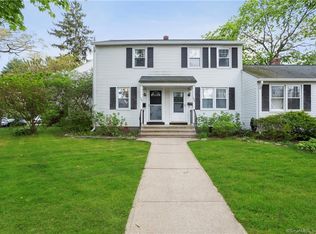 134 Sylvan Knoll Rd #134, Stamford, CT 06902