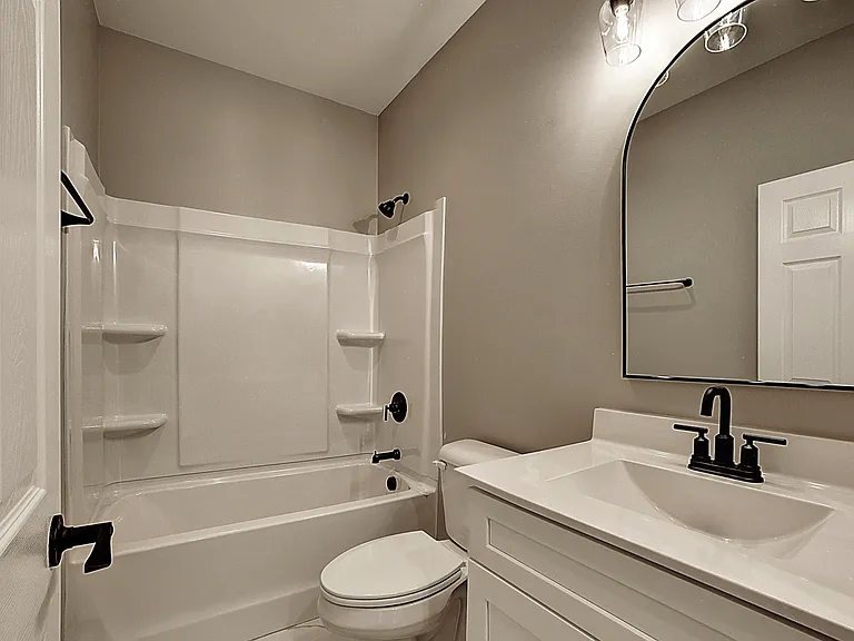 209 University Pkwy #41 — Photo 8