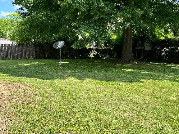 2nd image of 90 Arkansas Ave