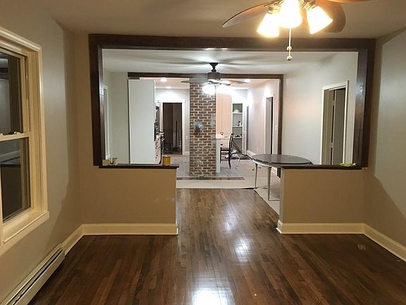 4th image of 138 Oakside Ave #1