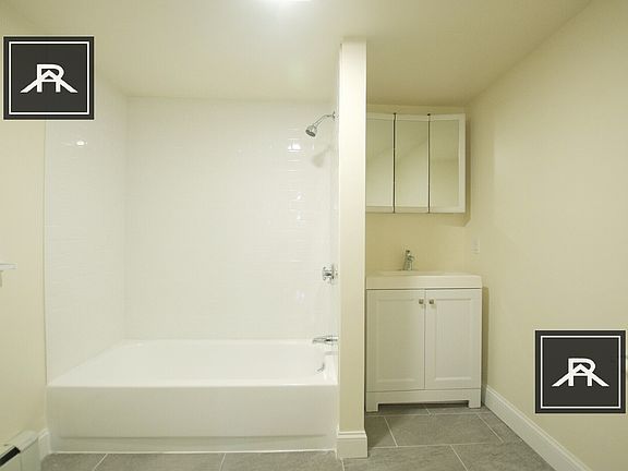 5th image of 503 E Broadway Unit 2